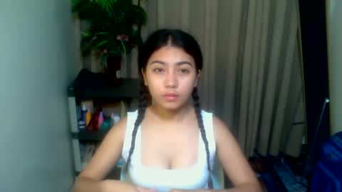 pinay_aangel online show from 27, 4, 2026