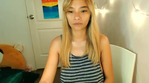 pinay beauty14 online show from 28, 2, 2025