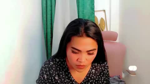 Snapshot of pinay_cristine chatting on 15, 12, 2025 pinay_cristine online show from 15, 12, 2025