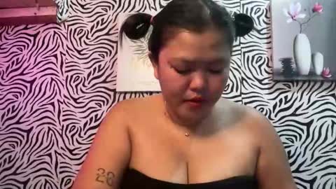 Hot Feb online show from 2, 12, 2025