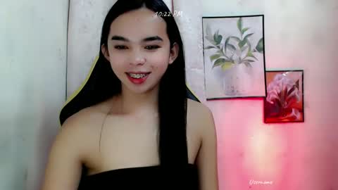 Snapshot of pinay_heart chatting on 5, 12, 2024 heart online show from 5, 12, 2024