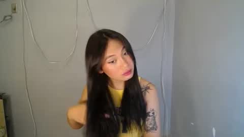 Snapshot of pinay_jenxx chatting on 22, 9, 2025 Jen online show from 22, 9, 2025