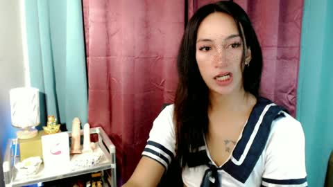 Snapshot of pinay_lucy chatting on 22, 6, 2026 lucyLove online show from 22, 6, 2026