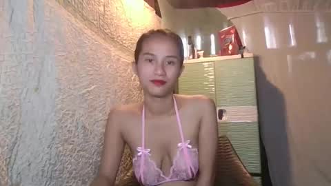 Snapshot of pinay_maex chatting on 8, 3, 2025 mae online show from 8, 3, 2025