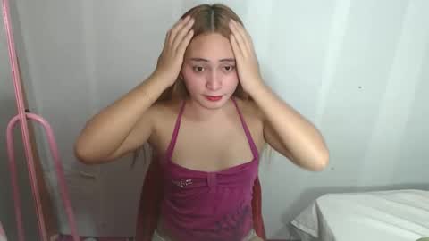 Snapshot of pinay_paola chatting on 29, 11, 2025 Paola online show from 29, 11, 2025