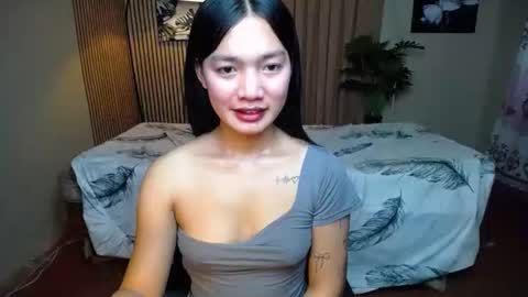 Snapshot of pinay_shenna chatting on 19, 10, 2025 Shenna online show from 19, 10, 2025