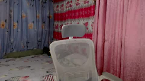 Snapshot of pinay_singlemomxs chatting on 9, 7, 2026 pinay_singlemomxs online show from 9, 7, 2026