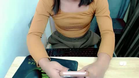 Snapshot of pinay_sweetgirl_ chatting on 9, 10, 2025 pinay_sweetgirl_ online show from 9, 10, 2025