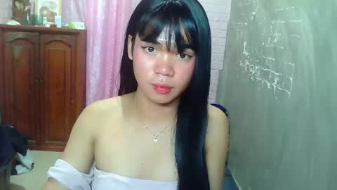Snapshot of pinayasian_angela chatting on 22, 12, 2025 pinayasian_angela online show from 22, 12, 2025