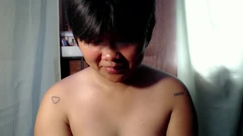 Snapshot of pinayprincesslyn chatting on 5, 6, 2026 Lyn the Lesbian online show from 5, 6, 2026