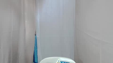 celistina Crwford online show from 23, 12, 2025