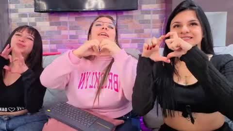 Snapshot of pink_as chatting on 10, 6, 2026 pink_as online show from 10, 6, 2026