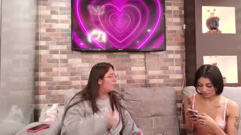 Snapshot of pink_as chatting on 22, 6, 2026 pink_as online show from 22, 6, 2026