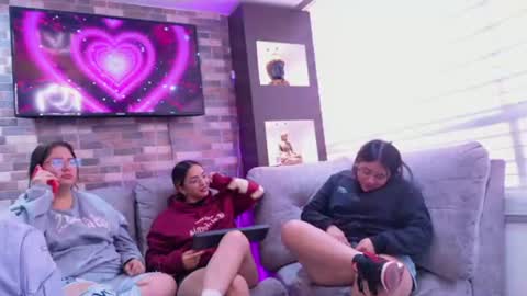 Snapshot of pink_as chatting on 24, 6, 2026 pink_as online show from 24, 6, 2026
