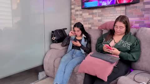 Snapshot of pink_as chatting on 2, 7, 2026 pink_as online show from 2, 7, 2026