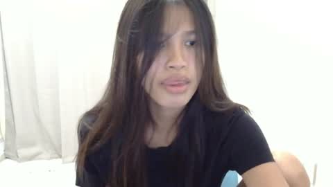 pink_bubbles011 online show from 11, 6, 2026