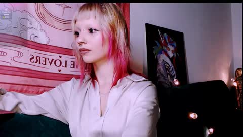 pink_k1tty online show from 20, 10, 2025