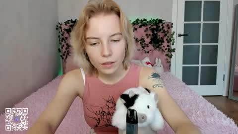 pink_lila18 online show from 25, 11, 2025