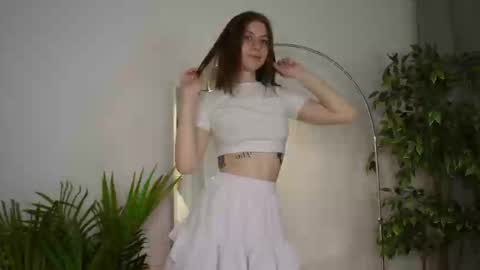 Snapshot of pink_muse chatting on 6, 11, 2025 Muse online show from 6, 11, 2025