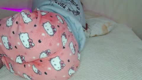 Snapshot of pink_pikachu_ chatting on 21, 2, 2025 Pikachu pika online show from 21, 2, 2025