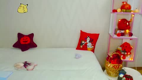 Snapshot of pink_pikachu_ chatting on 23, 10, 2025 Pikachu pika online show from 23, 10, 2025