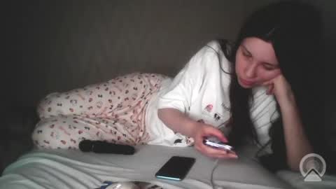 Snapshot of pink_pikachu_ chatting on 28, 5, 2026 Pikachu pika online show from 28, 5, 2026