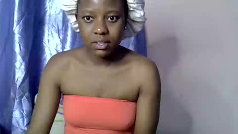 Snapshot of pinkie_bubbles chatting on 18, 2, 2026 Shazz online show from 18, 2, 2026