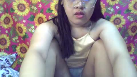 Snapshot of pinkish_shine chatting on 6, 2, 2025 Hi its me shine online show from 6, 2, 2025