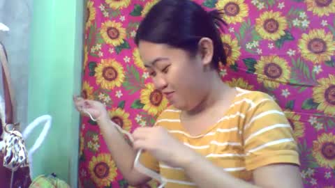 Snapshot of pinkish_shine chatting on 10, 2, 2025 Hi its me shine online show from 10, 2, 2025