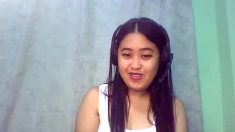Snapshot of pinkish_shine chatting on 28, 2, 2025 Hi its me shine online show from 28, 2, 2025