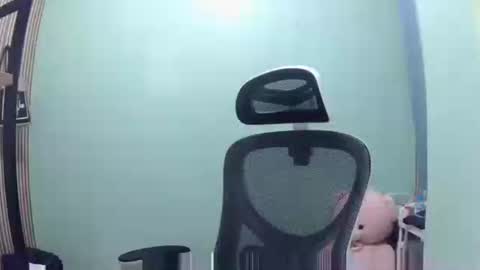 Snapshot of pinkish_shine chatting on 13, 5, 2026 Hi its me shine online show from 13, 5, 2026