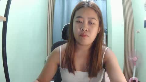 Snapshot of pinkish_shine chatting on 24, 5, 2026 Hi its me shine online show from 24, 5, 2026