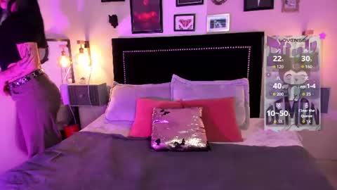 Snapshot of pinkk_demon chatting on 21, 6, 2026 PINKK online show from 21, 6, 2026