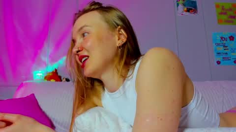 Mila online show from 15, 5, 2026