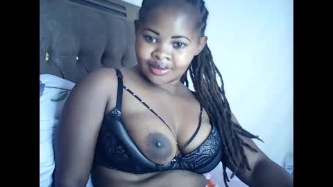 pinkkitty001 online show from 9, 6, 2026