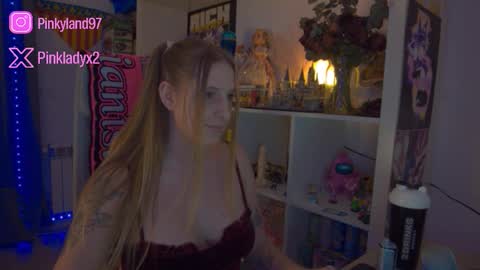 pinkladyx2 online show from 1, 2, 2026