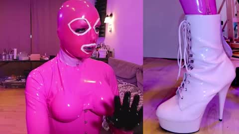 pinklatexgurl online show from 21, 12, 2025