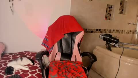 Sarah .. online show from 17, 4, 2026