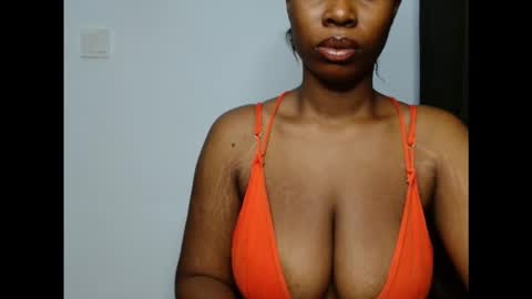 Snapshot of pinkxsugar chatting on 13, 10, 2025 pinkxsugar online show from 13, 10, 2025