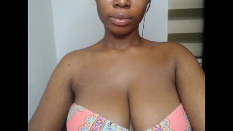 Snapshot of pinkxsugar chatting on 10, 11, 2025 pinkxsugar online show from 10, 11, 2025