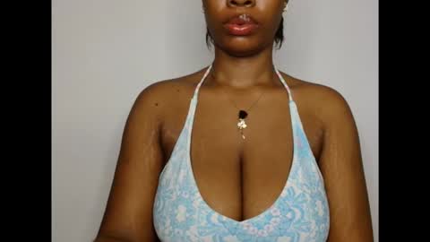 Snapshot of pinkxsugar chatting on 19, 12, 2025 pinkxsugar online show from 19, 12, 2025