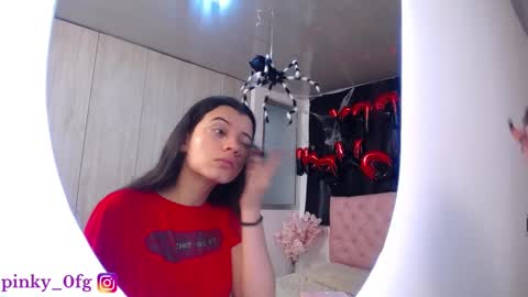 pinky_f00x online show from 29, 10, 2025