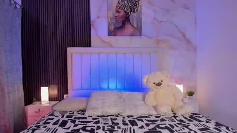 Peachy online show from 5, 10, 2025