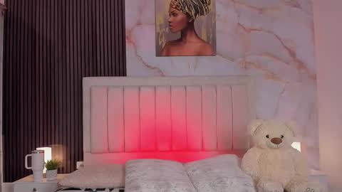 Peachy online show from 8, 11, 2025