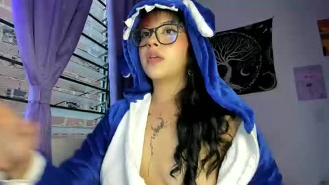 pinky_promiseex online show from 21, 9, 2025