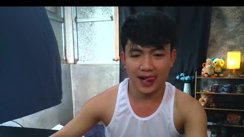 Snapshot of pinoy_petitehugecock chatting on 15, 1, 2026 alex online show from 15, 1, 2026