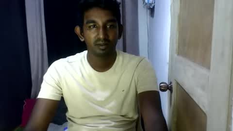 Snapshot of pinoybbc_xx chatting on 29, 3, 2026 rayvienn online show from 29, 3, 2026