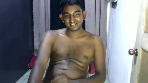 Snapshot of pinoybbc_xx chatting on 7, 4, 2026 rayvienn online show from 7, 4, 2026