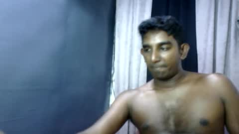 Snapshot of pinoybbc_xx chatting on 16, 4, 2026 rayvienn online show from 16, 4, 2026