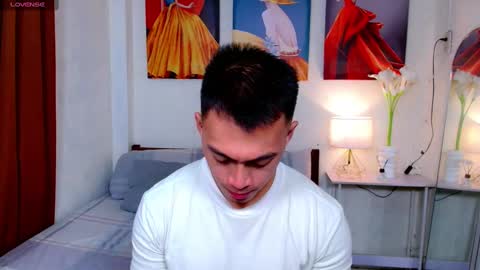 Snapshot of pinoymilker chatting on 30, 12, 2024 ethan online show from 30, 12, 2024